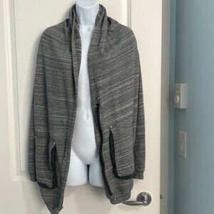 Wilfred Free sweater size xs